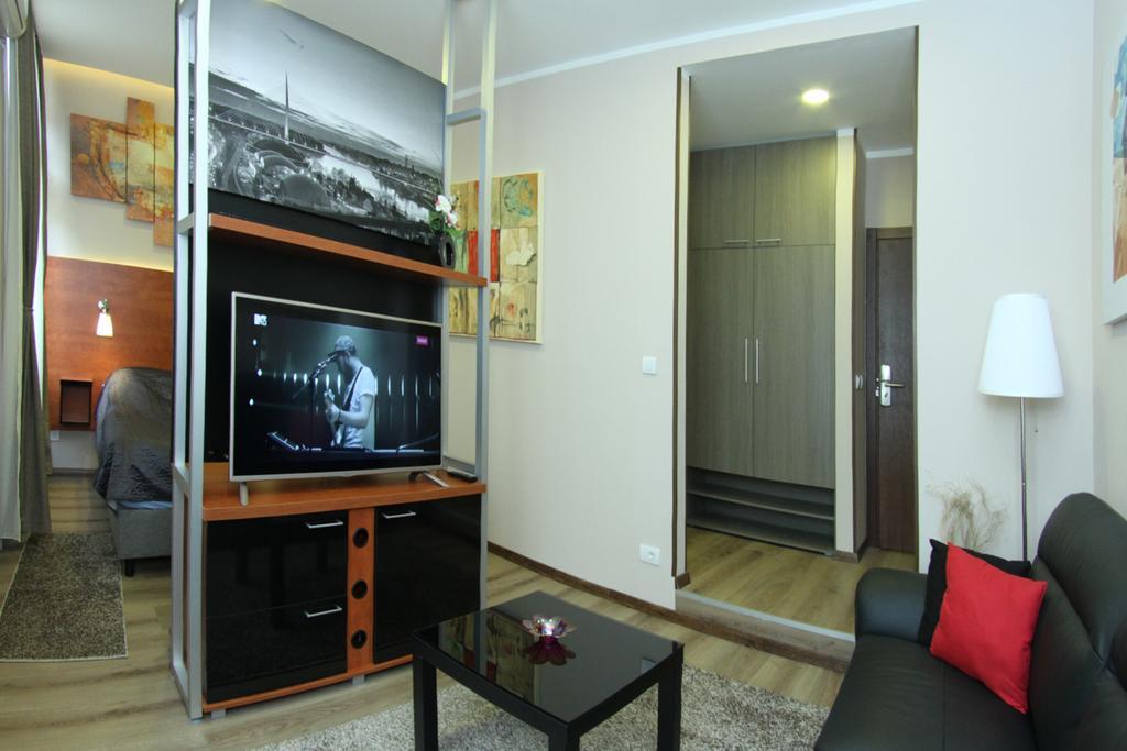 בלגרד Gala Luxury Suites חדר תמונה